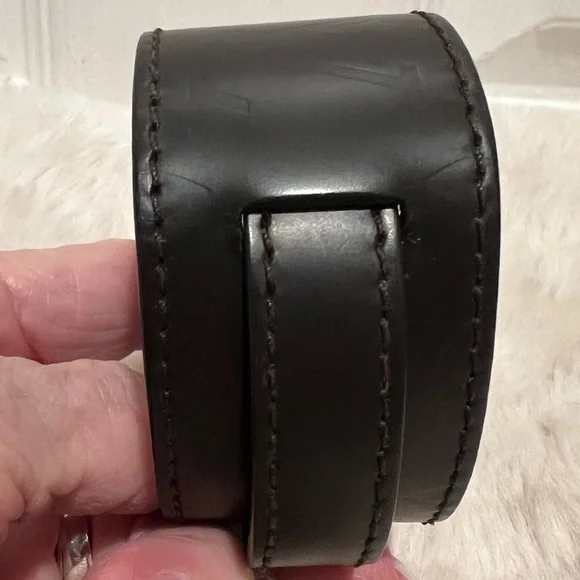LOUIS VUITTON MONOGRAM GLASE FORCE WRAP LEATHER BRACELET.